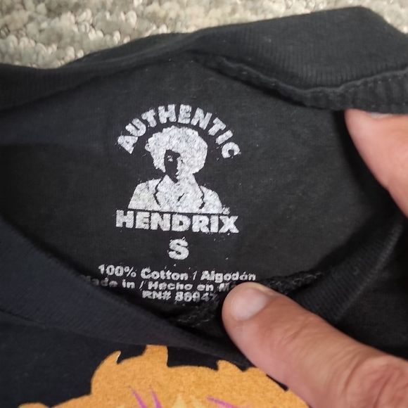 JIMMIE HENDRIX TSHIRT - Picture 3 of 7